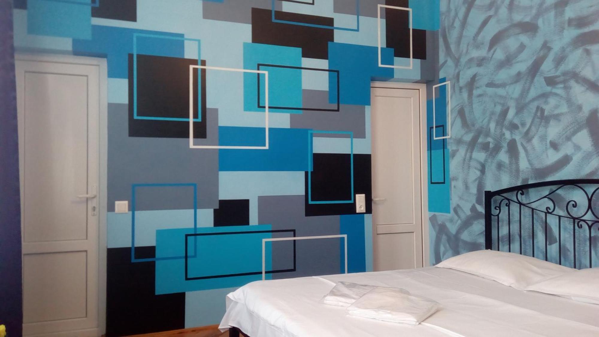 Hotel Isani Tbilisi Værelse billede