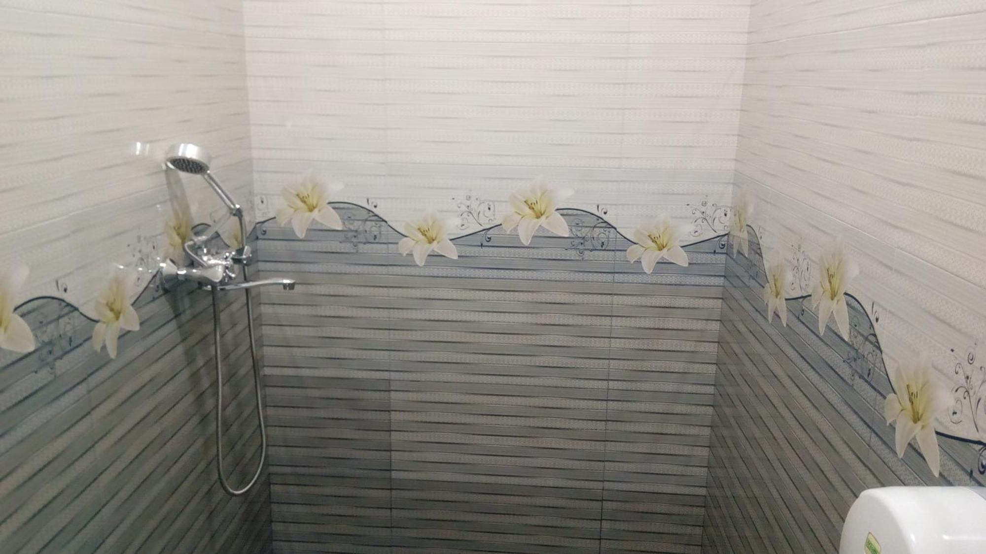 Hotel Isani Tbilisi Værelse billede